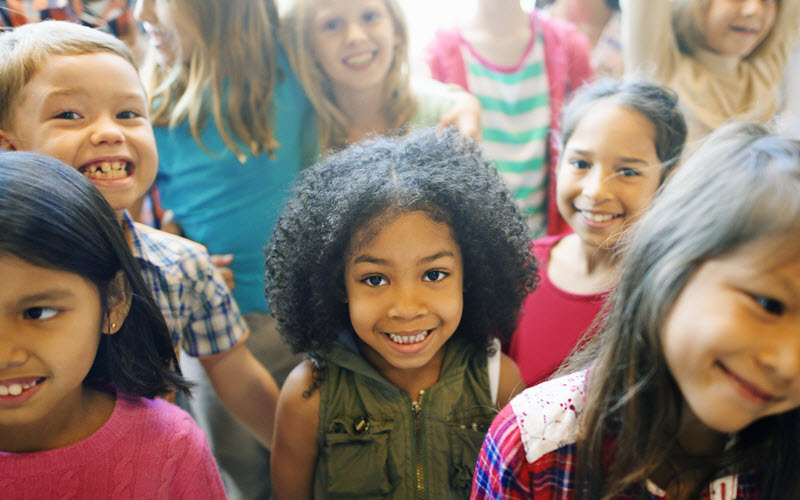 Group of kids smilling